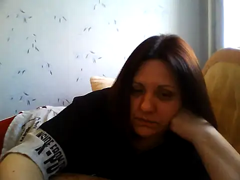 Snapshot of LockyCharm111 chatting on 05/05/26, 04:48 LockyCharm111 online show from 05/05/26, 04:48