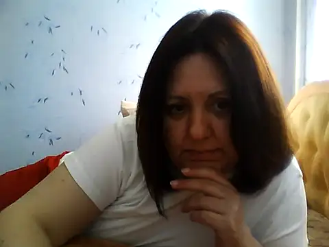 Snapshot of LockyCharm111 chatting on 05/07/26, 01:27 LockyCharm111 online show from 05/07/26, 01:27