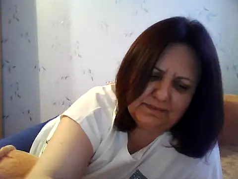 Snapshot of LockyCharm111 chatting on 06/08/26, 05:57 LockyCharm111 online show from 06/08/26, 05:57