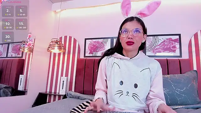 candice johnss online show from 02/18/26, 12:23