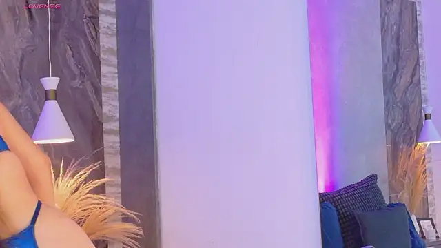 Hannah-Prada online show from 03/18/26, 11:35