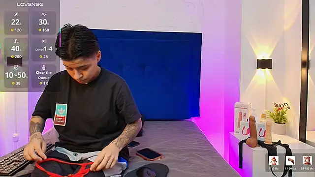 Snapshot of noah_bellarose chatting on 02/11/26, 08:14 noah bellarose online show from 02/11/26, 08:14