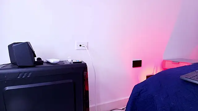 freyhasmith  online show from 03/05/26, 03:02