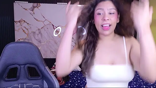 Sophie19   online show from 03/12/26, 12:11