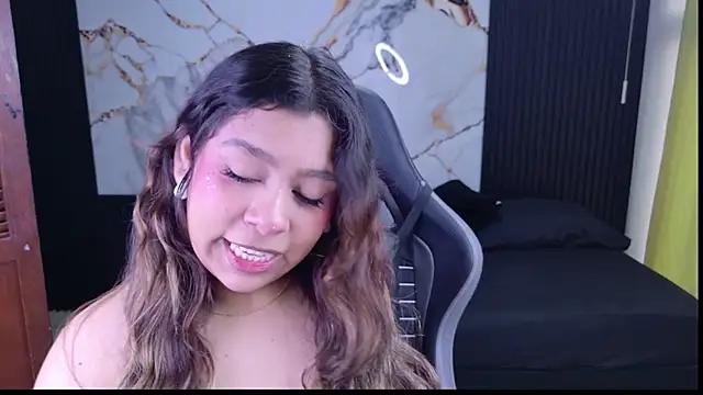 Sophie19   online show from 03/31/26, 11:43