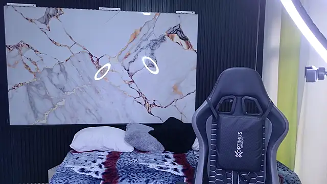 Sophie19   online show from 04/07/26, 11:43