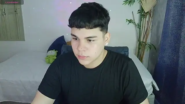 Snapshot of eithan_jonnes chatting on 02/10/26, 08:46 eithan jonnes online show from 02/10/26, 08:46