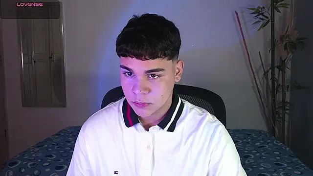 Snapshot of eithan_jonnes chatting on 02/26/26, 07:57 eithan jonnes online show from 02/26/26, 07:57