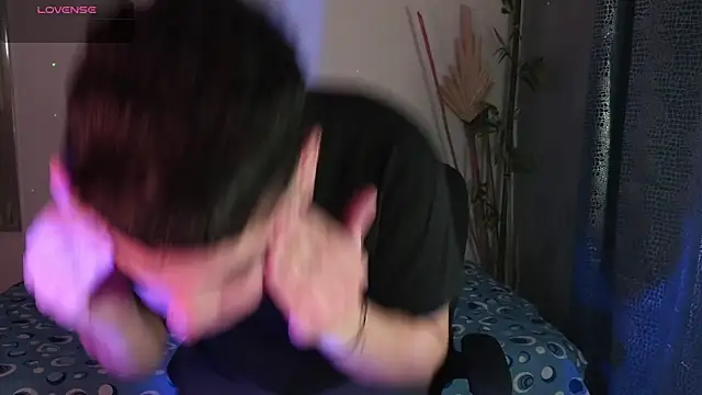 Snapshot of eithan_jonnes chatting on 03/01/26, 08:44 eithan jonnes online show from 03/01/26, 08:44