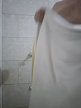 Snapshot of Joaquinh chatting on 02/15/26, 10:28 Joaquinh online show from 02/15/26, 10:28