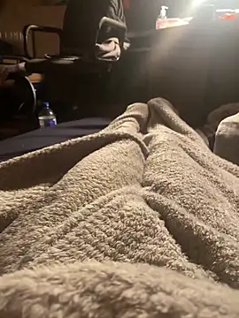 Snapshot of Riwwil chatting on 02/10/26, 02:26 Riwwil online show from 02/10/26, 02:26