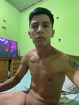 Snapshot of lpm125 chatting on 02/13/26, 11:01 lpm125 online show from 02/13/26, 11:01