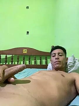 Snapshot of lpm125 chatting on 03/17/26, 01:21 lpm125 online show from 03/17/26, 01:21