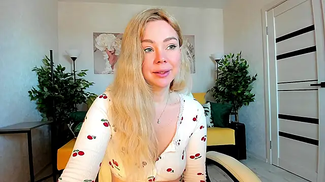 caty kiss online show from 04/18/26, 03:21