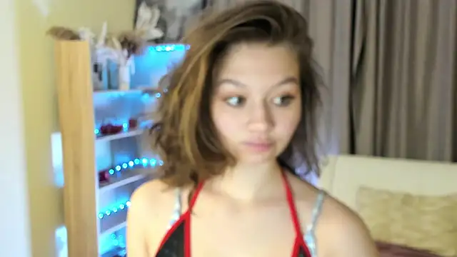 HolliBillig online show from 04/23/26, 07:05