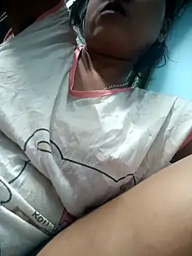 Snapshot of cutezara4 chatting on 02/23/26, 06:27 cutezara4 online show from 02/23/26, 06:27