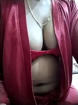 Snapshot of ankita077 chatting on 02/17/26, 05:37 ankita077 online show from 02/17/26, 05:37