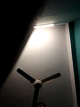 Snapshot of Hot-sadia6 chatting on 02/15/26, 11:41 Hot-sadia6 online show from 02/15/26, 11:41