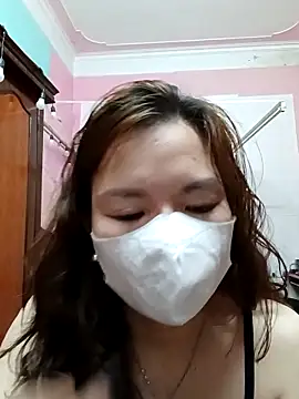 Snapshot of Trang26 chatting on 02/28/26, 12:22 Trang26 online show from 02/28/26, 12:22