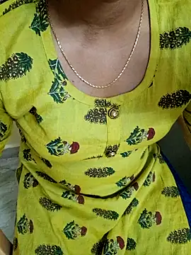 Snapshot of silk_segha chatting on 02/24/26, 07:23 silk segha online show from 02/24/26, 07:23