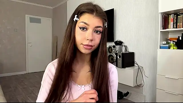 You Club Winx online show from 03/19/26, 09:24