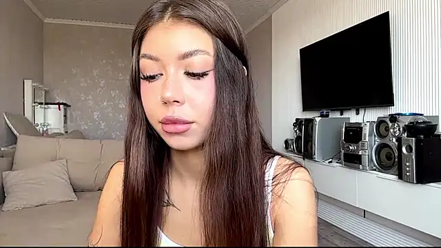 You Club Winx online show from 04/23/26, 07:20