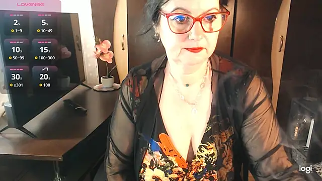 Snapshot of exiMIlf chatting on 03/02/26, 12:01 exiMIlf online show from 03/02/26, 12:01