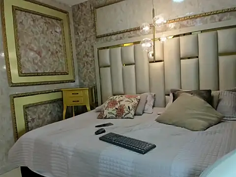 Snapshot of Veronica_hottie chatting on 02/26/26, 01:32 Veronica hottie online show from 02/26/26, 01:32