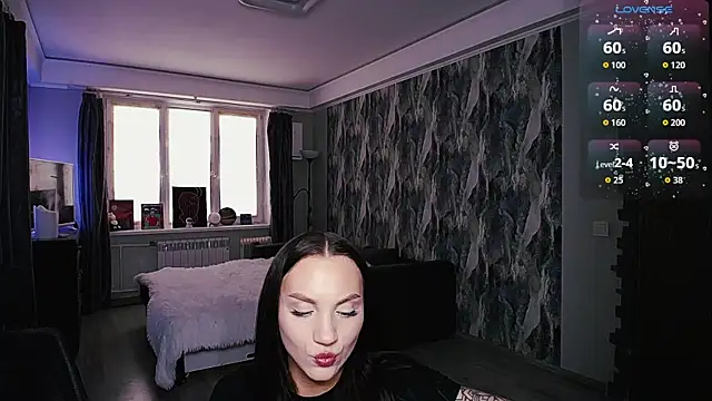 Snapshot of comeherehoney chatting on 02/17/26, 12:45 comeherehoney online show from 02/17/26, 12:45