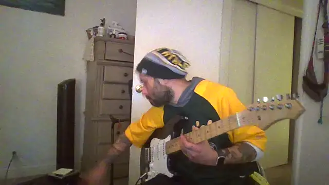 Snapshot of TheDaddio03 chatting on 02/21/26, 04:13 TheDaddio03 online show from 02/21/26, 04:13