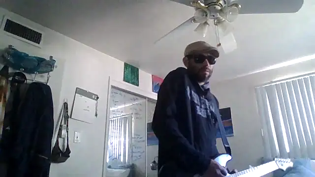 Snapshot of TheDaddio03 chatting on 02/22/26, 09:57 TheDaddio03 online show from 02/22/26, 09:57