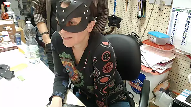 CpLauraMauro online show from 04/23/26, 12:29