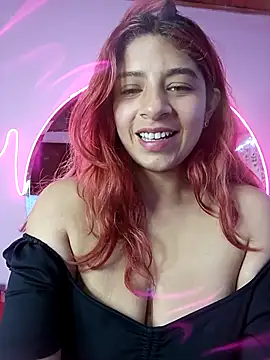 Snapshot of lunabloom2 chatting on 02/11/26, 03:06 lunabloom2 online show from 02/11/26, 03:06