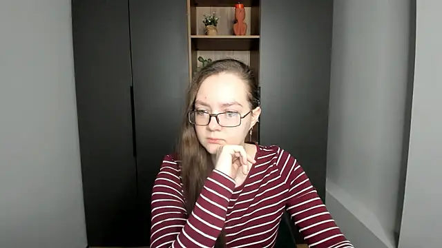 Snapshot of KatheyWasinger chatting on 02/12/26, 03:12 KatheyWasinger online show from 02/12/26, 03:12