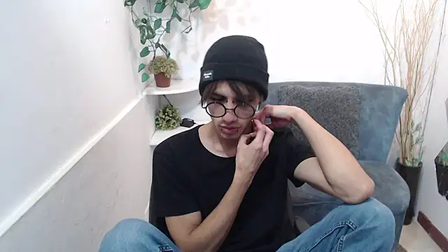 AaronBeer  online show from 02/28/26, 11:44