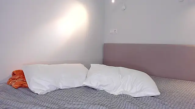 Snapshot of PuddingPantie chatting on 02/12/26, 02:01 PuddingPantie online show from 02/12/26, 02:01