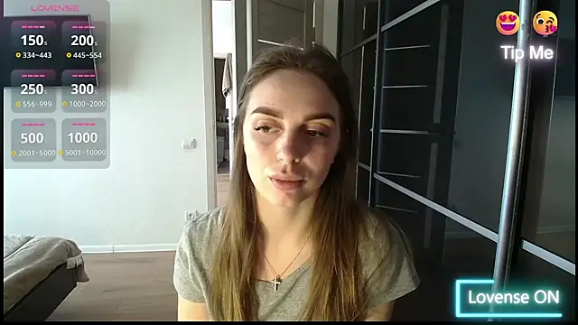  julia wonderful  online show from 04/11/26, 08:29