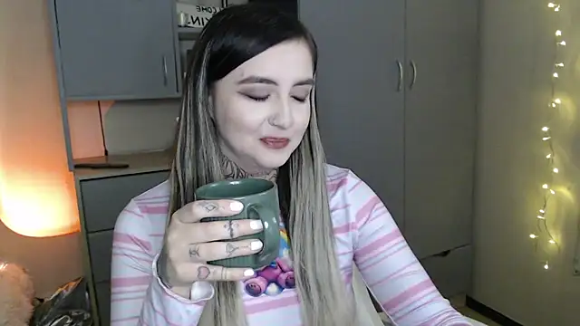 Snapshot of Rin_Tozier chatting on 02/23/26, 12:52 Rin Tozier online show from 02/23/26, 12:52