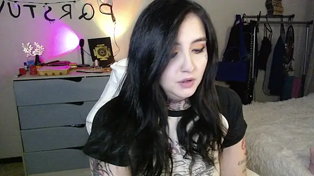 Rin Tozier online show from 06/09/26, 08:31