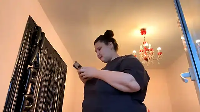 Snapshot of BadGirlBloom chatting on 02/24/26, 02:37 BadGirlBloom online show from 02/24/26, 02:37