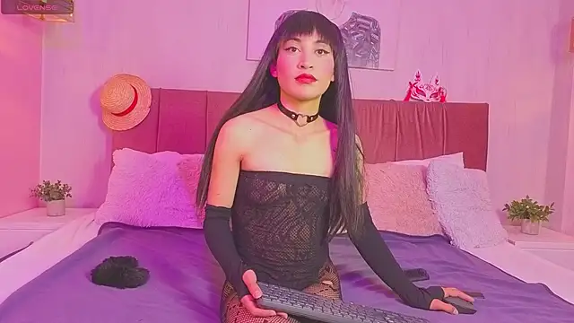 emma wilder  online show from 03/24/26, 10:15