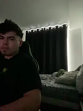 Snapshot of samybigcock2983 chatting on 02/16/26, 04:58 samybigcock2983 online show from 02/16/26, 04:58