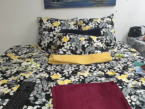 Snapshot of MissRedHotRaven chatting on 02/22/26, 05:44 MissRedHotRaven online show from 02/22/26, 05:44