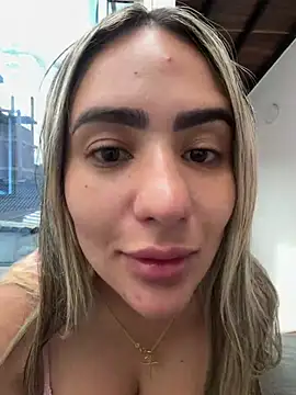 Snapshot of Miilana_ chatting on 07/04/26, 01:50 Miilana online show from 07/04/26, 01:50