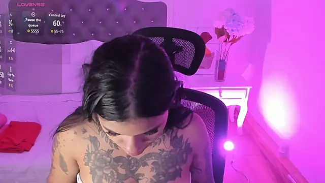 Aisha Haddad online show from 02/19/26, 02:24