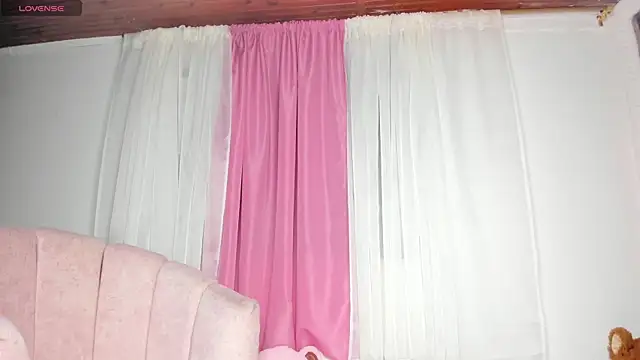Snapshot of Miissy_ chatting on 05/16/26, 06:21 Miissy online show from 05/16/26, 06:21
