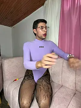 Snapshot of Miissy_ chatting on 05/19/26, 09:21 Miissy online show from 05/19/26, 09:21
