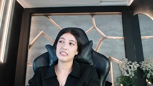 Snapshot of SinLickerr chatting on 02/28/26, 07:37 SinLickerr online show from 02/28/26, 07:37