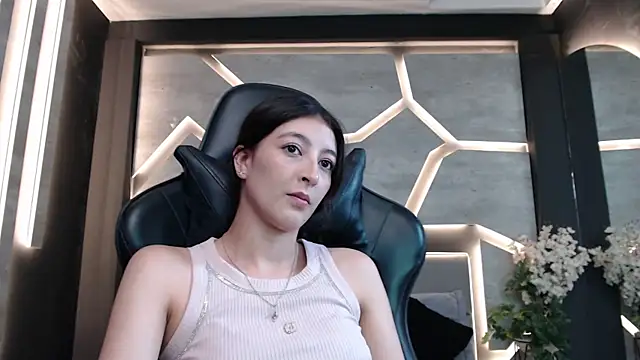 Snapshot of SinLickerr chatting on 03/02/26, 07:43 SinLickerr online show from 03/02/26, 07:43