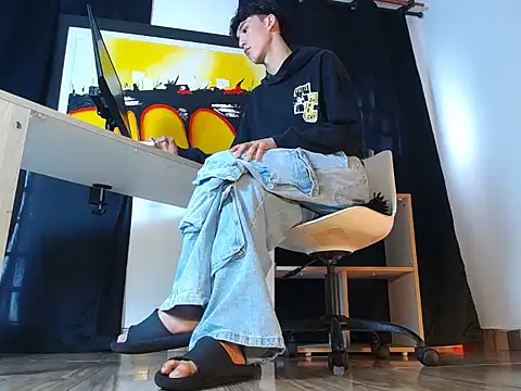 Snapshot of jullian_ricci chatting on 02/17/26, 07:53 jullian ricci online show from 02/17/26, 07:53